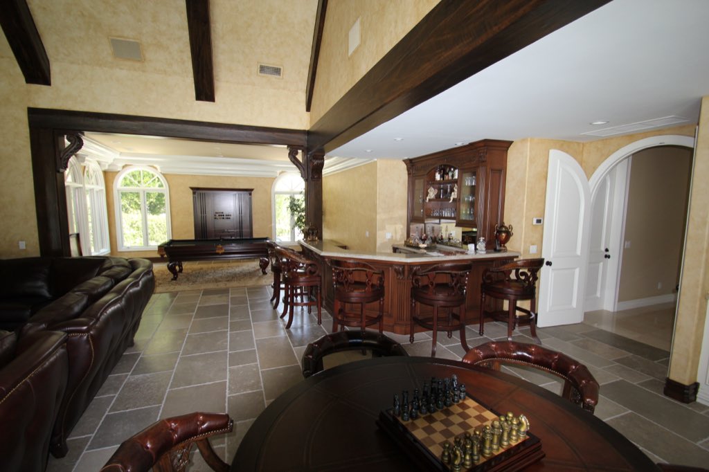Stone chateau, photo 5 of 10