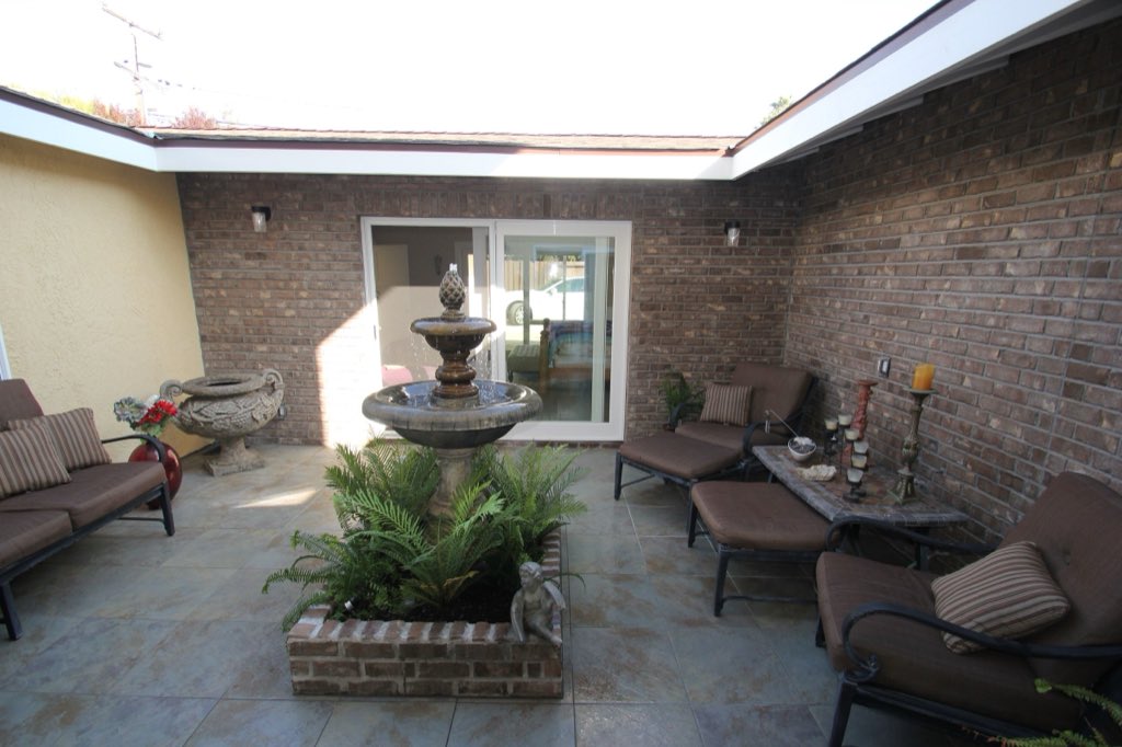 Exteriors & outdoor rooms, photo 5 of 13