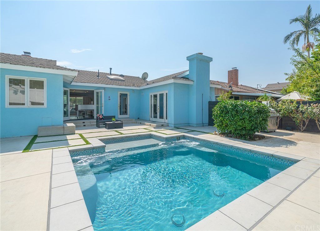 Poolside cottage and casita, photo 3 of 7
